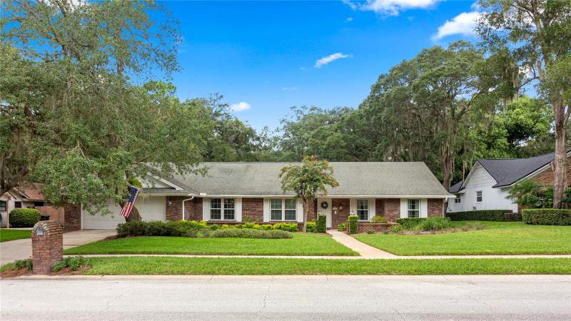 107 ELDERBERRY LANE home for sale in Sweetwater Oaks