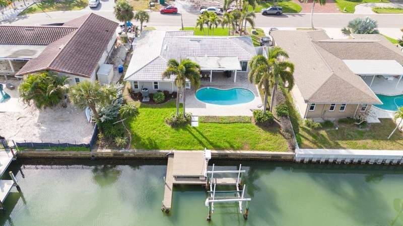 3 bedroom Single Family Residence at 3807 48th Avenue, Maximo Moorings, St Petersburg — photo 4
