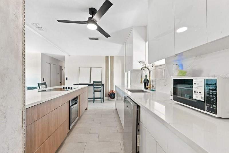 4 bedroom Single Family Residence at 13386 Taylor Street, Potterfield Garden Ac - G, Brooksville — photo 5