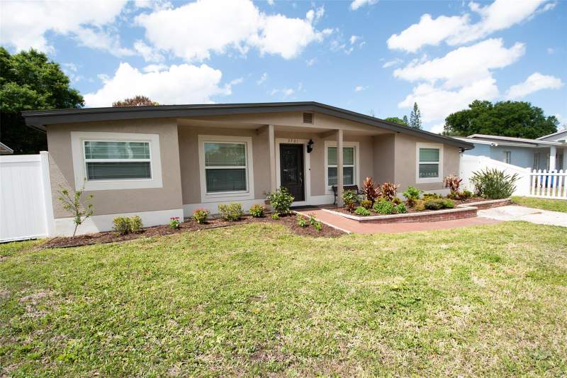 3 bedroom Single Family Residence at 2701 Calle Street, Clair Mel City Unit 50, Tampa — photo 2