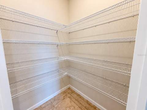29307 Meadowcroft Avenue, Wesley Chapel FL - photo 12 of 36