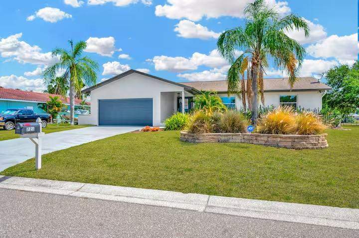 3 bedroom Single Family Residence at 721 Eagle Lane, Apollo Beach Unit Six, Apollo Beach — photo 2