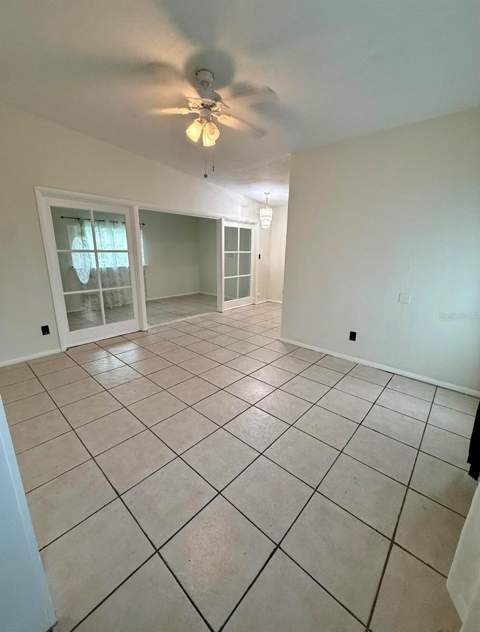 6021 Yucatan Drive, Orlando FL - photo 6 of 20