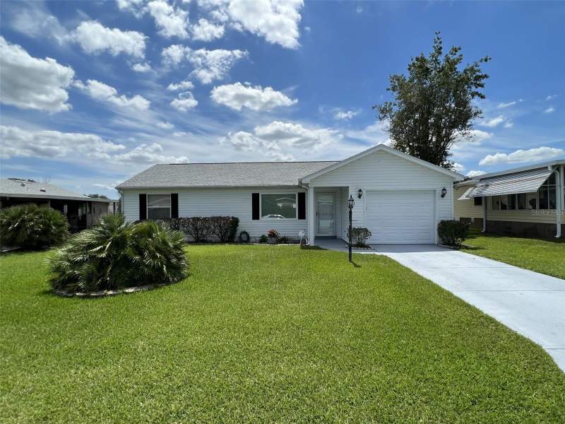 1232 ZAPATA PLACE home for sale in Lady Lake Orange Blossom Gardens