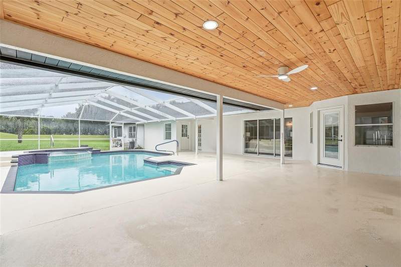 5 bedroom Single Family Residence at 2602 S Miller Road, Fairway Ridge, Valrico — photo 3