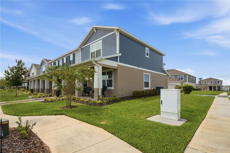 3 bedroom Townhouse at 15038 Windflower Alley, Osprey Ranch Ph 1, Winter Garden — photo 3