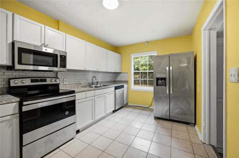 1334 NE 1st Avenue, Gainesville FL - photo 8 of 18