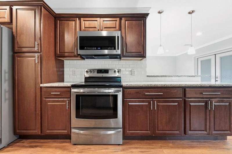 3 bedroom Single Family Residence at 1920 64th Avenue, Meadow Lawn 14th Add, St Petersburg — photo 3