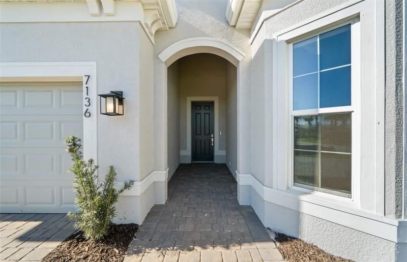 2 bedroom Single Family Residence at 7621 Fulham Avenue, Seaflower Ph I Subph Ia And Ib-1 Pb82/60, Bradenton — photo 4