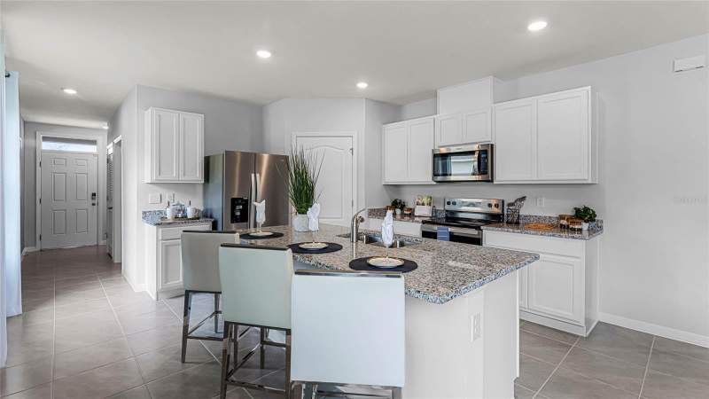 4 bedroom Single Family Residence at 7034 Flint Creek Drive, Deerbrook, Land O Lakes — photo 2