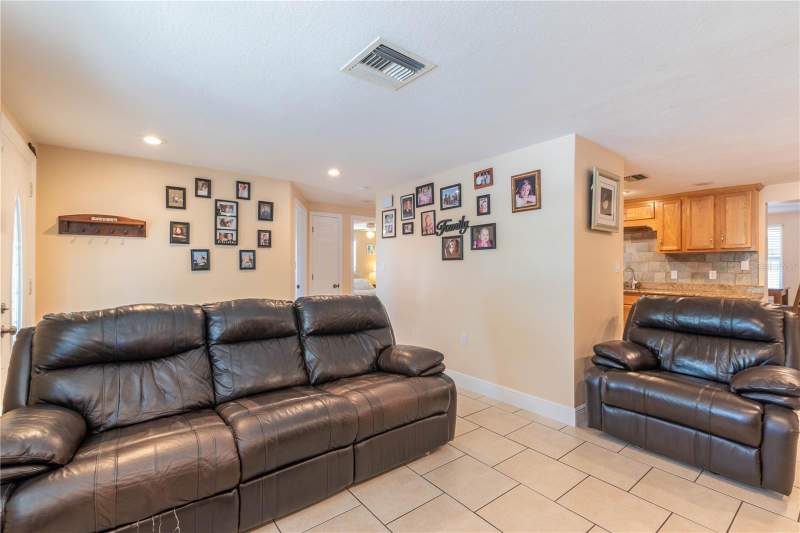 3 bedroom Single Family Residence at 7130 Castanea Drive, Regency Park, Port Richey — photo 5