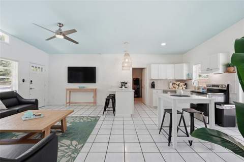 1702 NW 38th Drive, Gainesville FL - photo 9 of 33