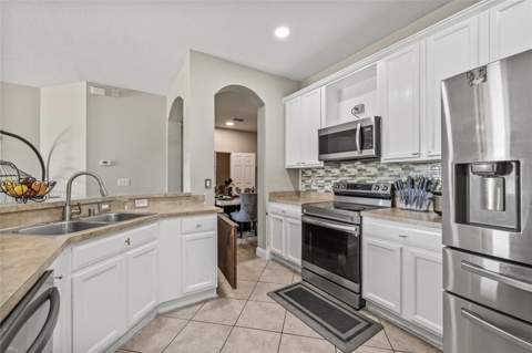 8521 Southern Charm Circle, Brooksville FL - photo 17 of 44