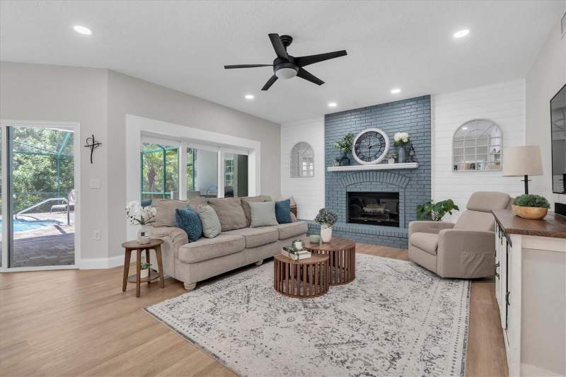 4 bedroom Single Family Residence at 1625 Percheron Drive, Trinity Oaks Increment M North, Trinity — photo 4