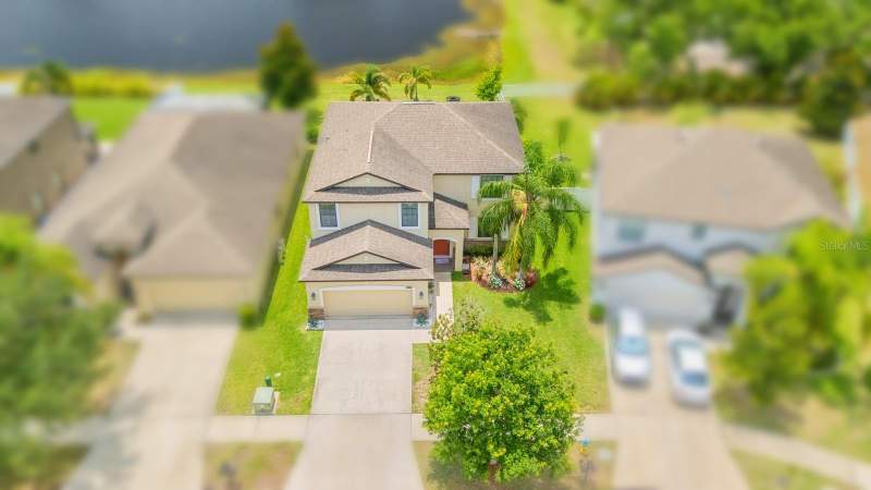 6 bedroom Single Family Residence at 13216 Wellington Hills Drive, Summerfield Crossings Village 2 Tr, Riverview — photo 5