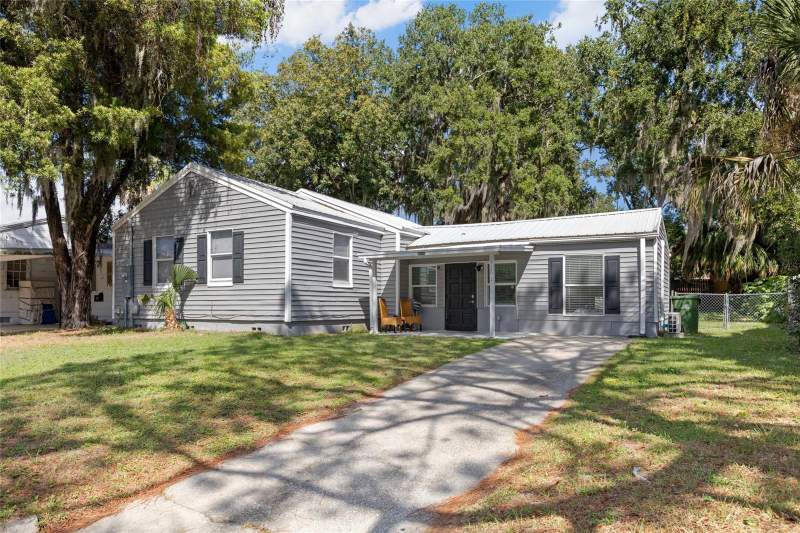 3 bedroom Single Family Residence at 1202 Sumter Street, Leesburg School View, Leesburg — photo 3