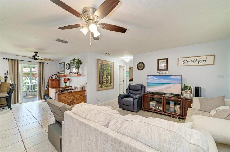 3 bedroom Single Family Residence at 21507 Bancroft Avenue, Port Charlotte Sec 033, Port Charlotte — photo 5