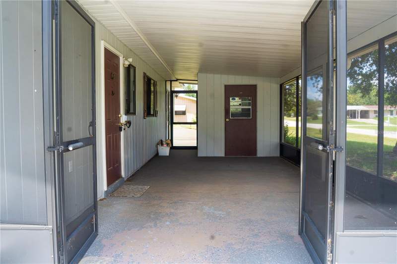 2 bedroom Manufactured Home at 9135 SW 104th Place, Pine Run Estate, Ocala — photo 2
