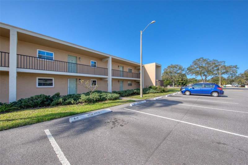 Oakhurst Garden Apartments Condo