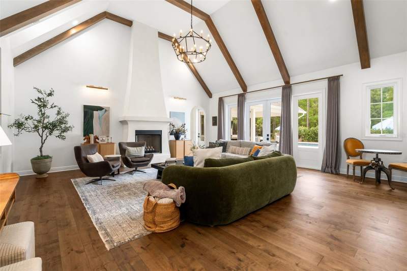 4 bedroom Single Family Residence at 14503 NW 50th Place, Alachua, Alachua — photo 5