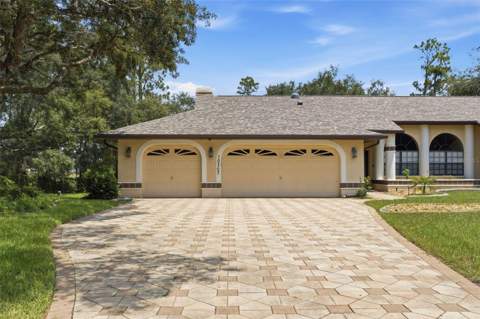 10307 Waters Edge Court, Weeki Wachee FL - photo 7 of 46
