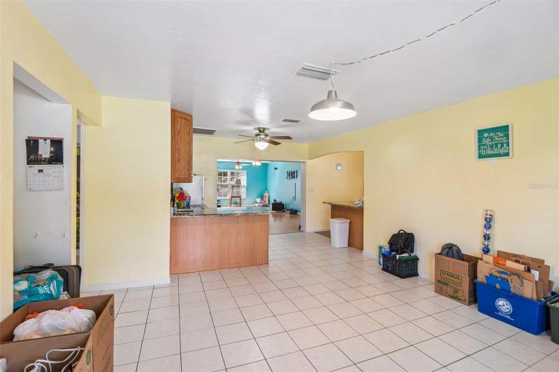 3 bedroom Single Family Residence at 7446 Pinehurst Drive, Spring Hill Unit 2, Spring Hill — photo 5
