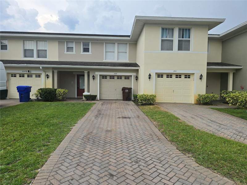 3 bedroom Townhouse at 2039 Cypress Bay Boulevard, Cypress Lakes Twnhms Pii U1, Kissimmee — photo 2