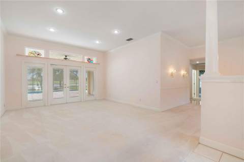 2122 Platinum Drive, Sun City Center FL - photo 7 of 55