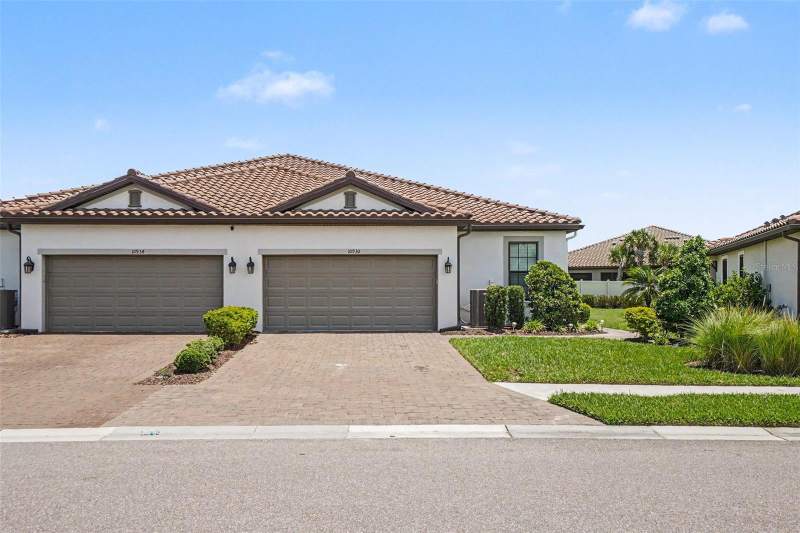 2 bedroom Villa at 10930 WENDOVER DRIVE, ARTISAN LAKES ESPLANADE PH IV SUBPH A, B,, PALMETTO — photo 1