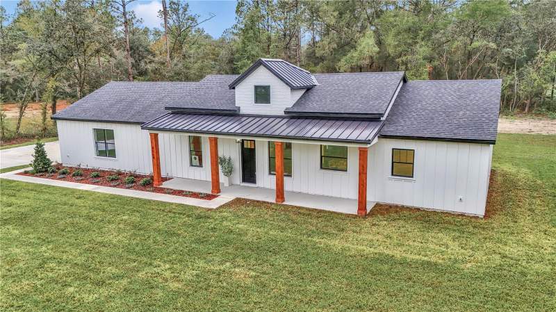 3 bedroom Single Family Residence at 12423 SW 45 Street, Rolling Hills, Ocala — photo 3