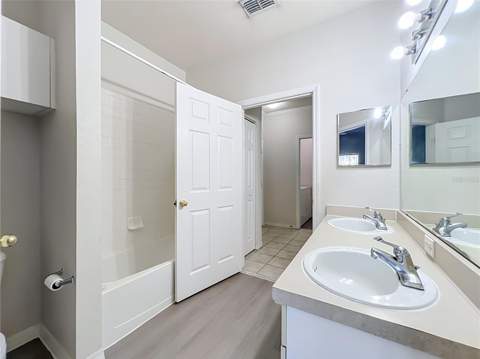3605 Conroy Road #513, Orlando FL - photo 9 of 31
