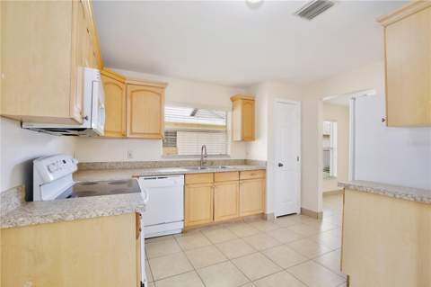2067 Paprika Drive, Orlando FL - photo 10 of 27