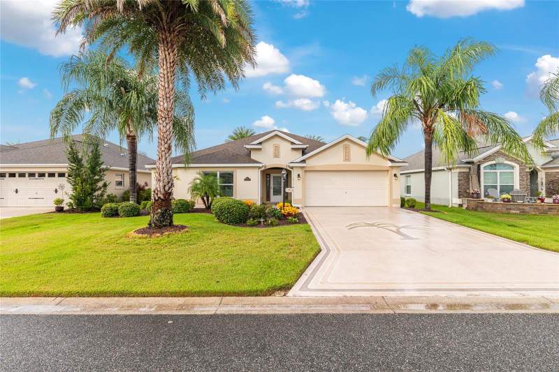 3 bedroom Single Family Residence at 825 Ulelah Street, The Villages, The Villages — photo 2