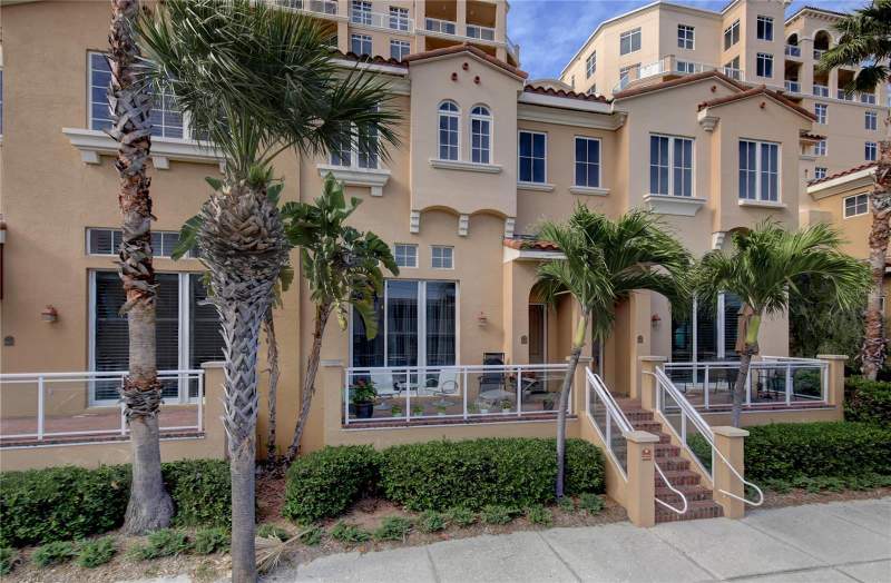 Belle Harbor Condo