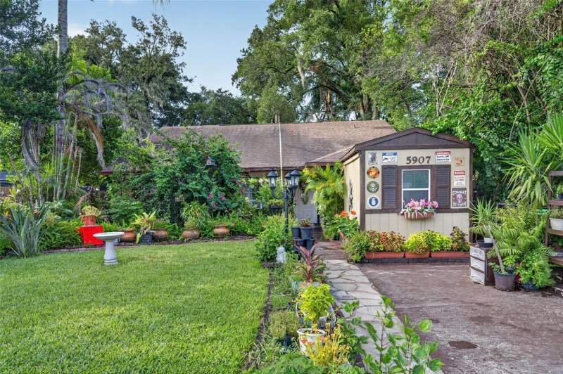5907 UONA AVENUE home for sale in Lake Hill