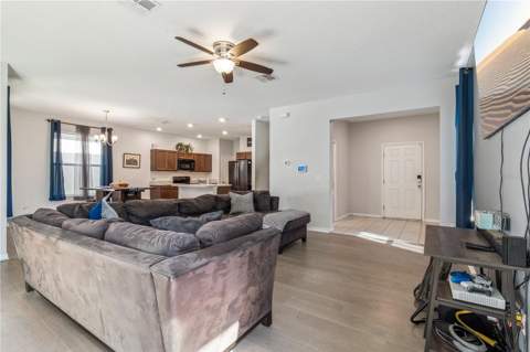 1122 Atlantic Ave, Fruitland Park FL - photo 11 of 46