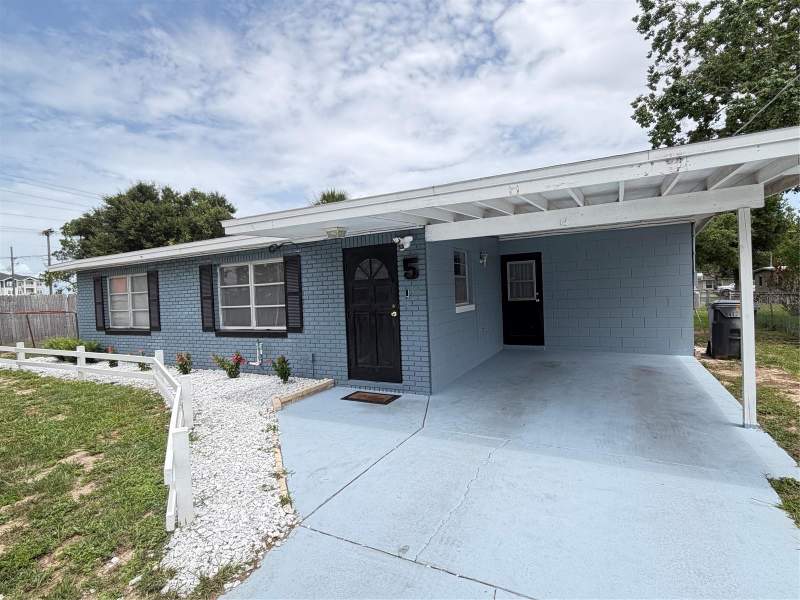 2 bedroom Single Family Residence at 5 Moonlight Lane, Haven Grove Manor, Winter Haven — photo 2