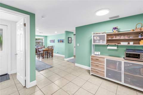 543 72nd Ave, St Petersburg FL - photo 6 of 6