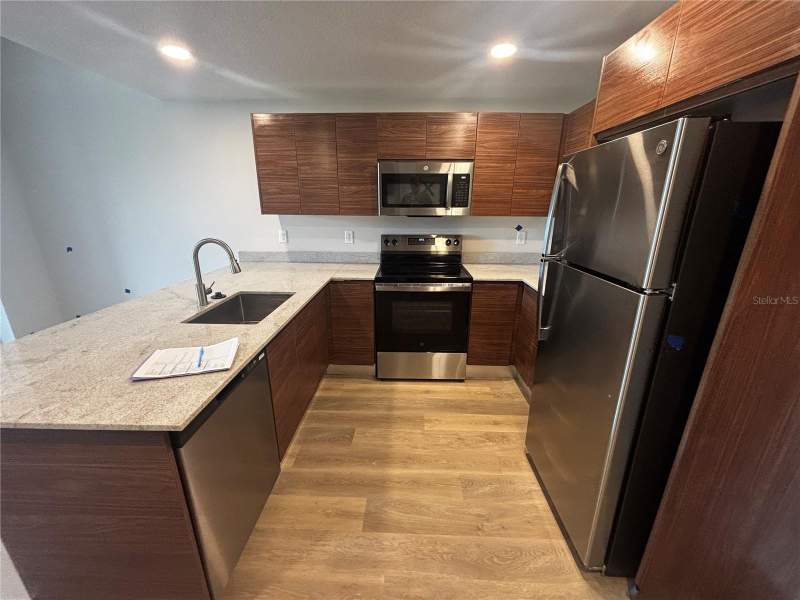 2 bedroom Condominium at 4424 S Texas Avenue #1-204, San Marino, Orlando — photo 2