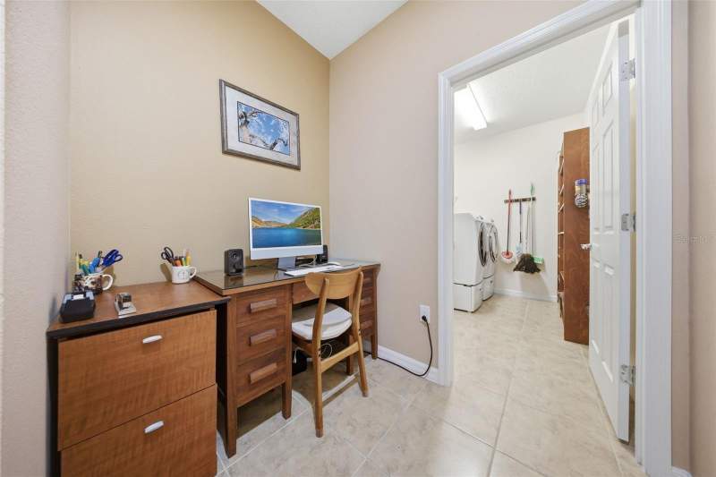 3 bedroom Single Family Residence at 1670 Regal River Circle, Crown Pointe Cove, Ocoee — photo 5