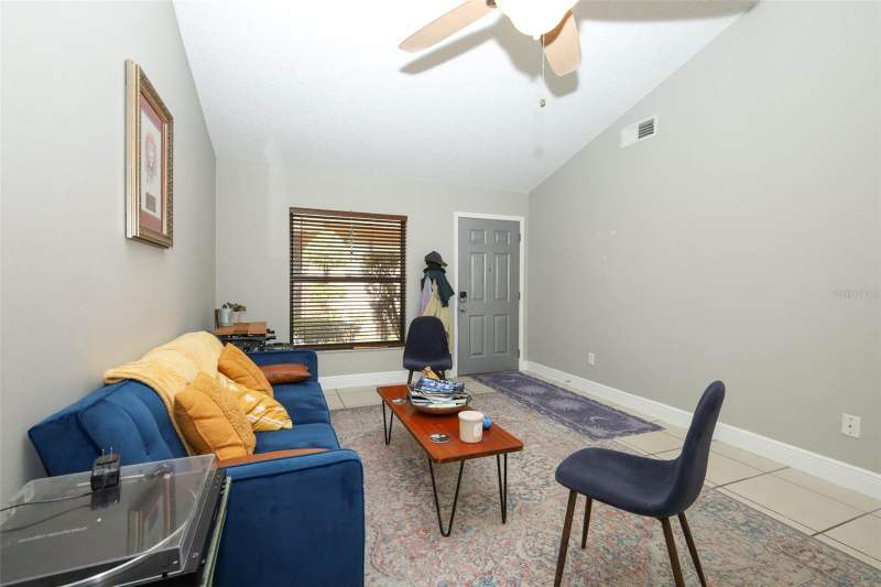 2 bedroom Condominium at 359 Douglas Way #54, Townhomes Winter Garden, Winter Garden — photo 4