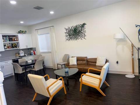 18182 Sandy Pointe Drive, Tampa FL - photo 6 of 6