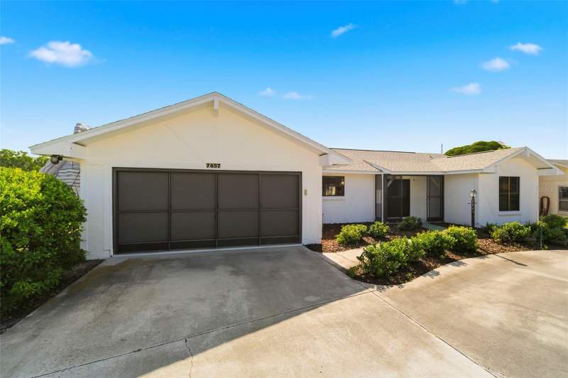 3 bedroom Single Family Residence at 7457 Galloway Road, Heather The, Weeki Wachee — photo 2