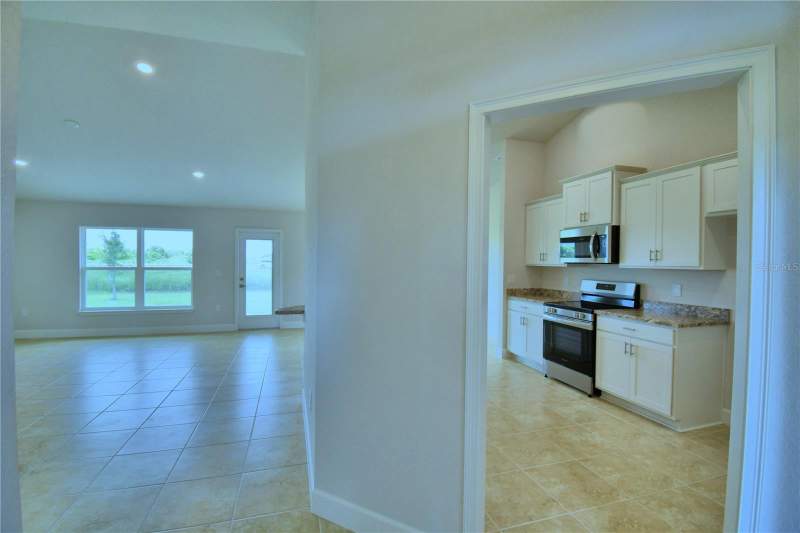 4 bedroom Single Family Residence at 4607 Calamint Lane, Cadence Crossing, Auburndale — photo 3