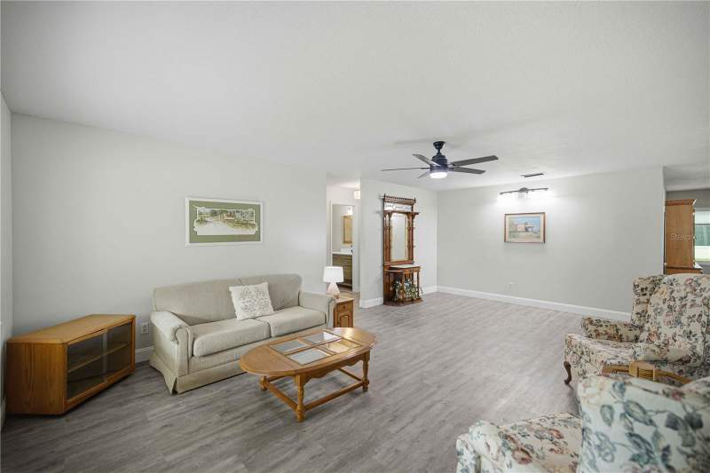 2 bedroom Villa at 8891 SW 96th Lane #B, Circle Square Woods, Ocala — photo 3