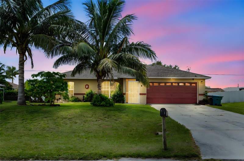 3 bedroom Single Family Residence at 1728 NE 22nd Terrace, Cape Coral, Cape Coral — photo 5