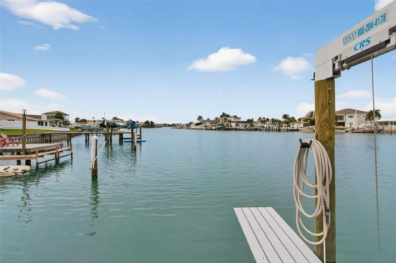 South Cswy Isle Yacht Club