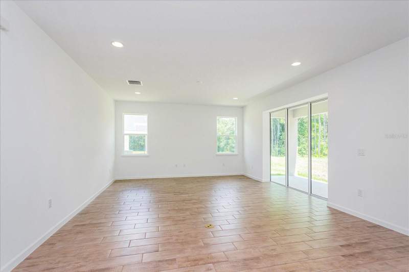 4 bedroom Single Family Residence at 17332 Wild Daisy Drive, Hamlin Meadows At Hamlin, Winter Garden — photo 3