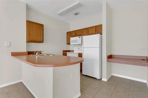 8213 Claire Ann Drive #108, Orlando FL - photo 6 of 25