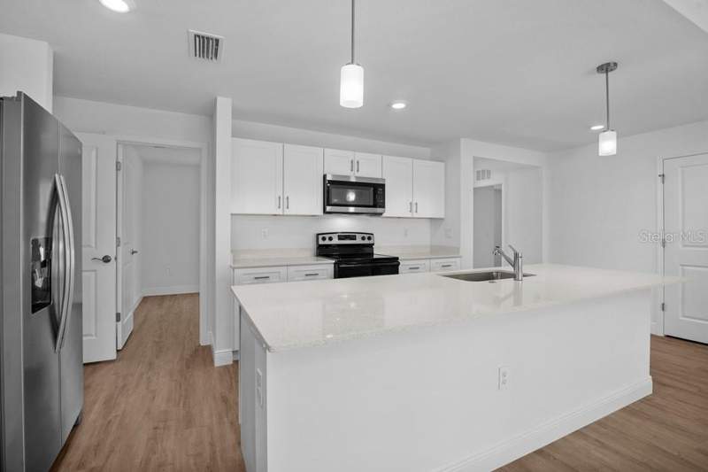 4 bedroom Single Family Residence at 2395 Allegheny Lane, Port Charlotte Sub 08, North Port — photo 2